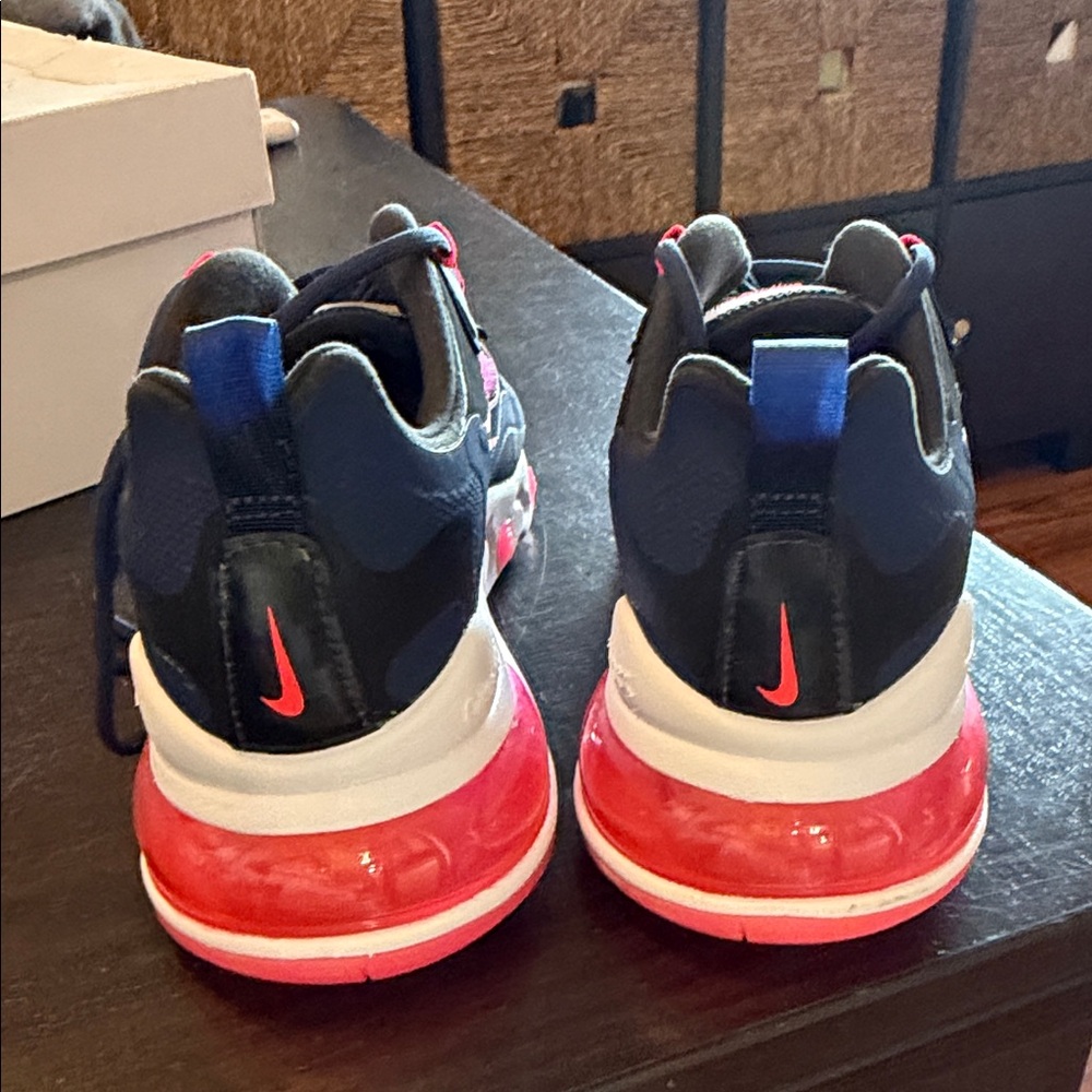 NIB Nike Women’s Air Max 270 React SE Midnight Navy Black Marine Size 8 - Picture 11 of 11